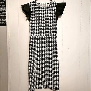 SHEIN Black and White Houndstooth Dress Size 4 Bodycon